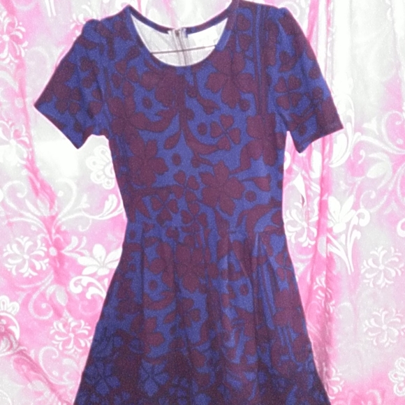 2 beautiful Lularoe 👗 👗 🦄 - Picture 2 of 2